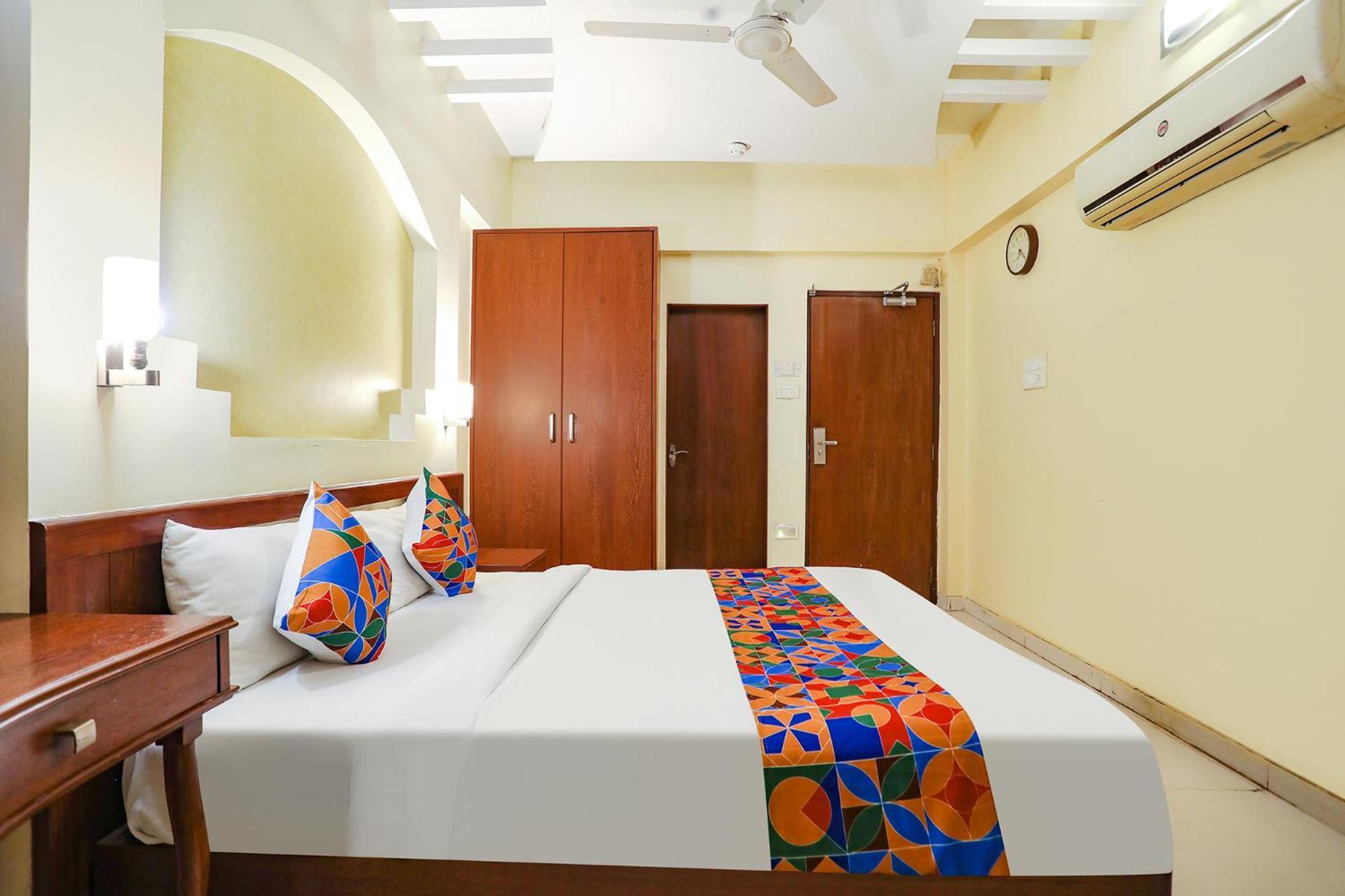 Fabhotel Shubhangan - Nr Bandra