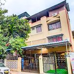 Oyo 41894 Vaishnavi Residency