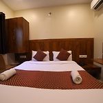 Oyo 8757 Prakash Inn