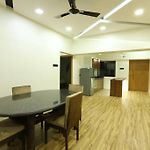 Luxury 5 - Bedroom Appartment Near Dadar Tt