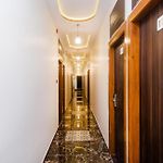 Hotel Axis International, Sakinaka