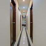 Oyo 82580 Taj Residency Lodging And Boarding