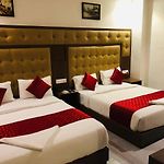 Hotel Bkc Grand- Near Trade Centre, Visa Consulate