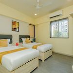 Hotel Meadow Inn Santacruz Vakola