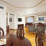 Novotel Mumbai Juhu Beach