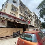 Royal Guest House By Wb Inn