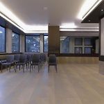 Hotel Ariana Residency