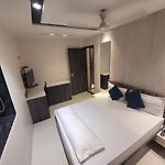 Hotel Heritage - Near Trade Center, Visa Consulate Bkc
