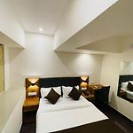 Hotel Hilton Suites