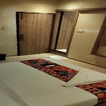 Hotel Lotus Grand Asalpha