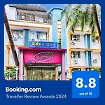 Hotel Satellite