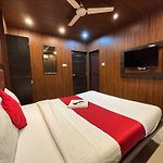 Hotel Borivali Executive - Near Borivali Railway Station