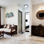 Oyo Home Elegant Stay Hiranandani
