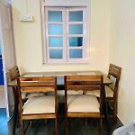 Rahat Manzil- The Old Warm Charm 2 Bedroom Apartment In Khar West By Connekt Homes