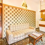 Glitz Hotels Axis International - Nr Iit Bombay & T2