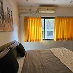 Lite Stays - Vile Parle East