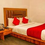 Hotel Baba\'S Residency