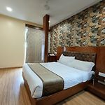 Hotel Arton Regency - Near Mumbai International Airport
