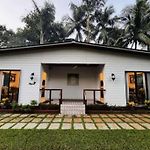 Verandah Myrah 2Bh Villa With Plunge Pool