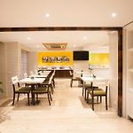 Hotel Bawa Continental Juhu Beach