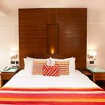 Hotel Bawa Continental Juhu Beach