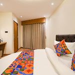 Fabhotel Well Back