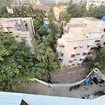 Chic Home - Bright 1 Bhk Close To Lilavati Hospital, Bandra West 602