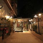 Theory9 Premium Service Apartments Bandra
