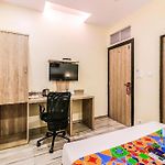 Glitz Hotels Aksa International - Nr T2 & Iit Bombay