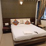 Trendy Hotel Adore Palace - Nearby Mumbai Airport & Bkc Visa Consulate