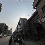 Apex Dormitory Andheri - Near Airport And Marol Metro Station