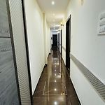 Hotel Amazing - Asalpha Metro Station