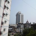 The Colaba Pod