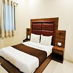Avion Palace Near Bombay Exhibition Centre