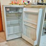 Ebony Room - Ac, Smart Tv, Kitchenette, Ensuite, Independent Homestay