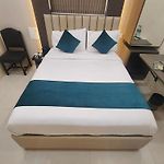 Hotel Triton Sion - Near Us Embassy - Hotel Near Bkc