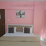 Luxury Apartment In Bandra