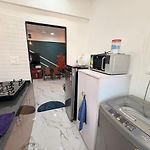 Stunning 1Bhk With View City View, Bandra West 601