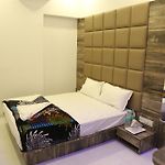 Hotel Magnum Airport T-2