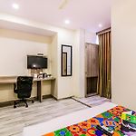 Glitz Hotels New United - Powai Lake