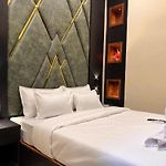 Hotel Sky Suite-Sahar Cargo And Intl Airport