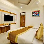 Radiant Hotel,Andheri East Terminal 1,2
