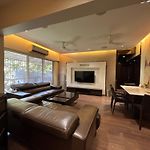 Zenith Luxe Suites - Near Iit & Hiranandani, Powai