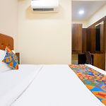 Fabhotel Airport Retreat - Nr International Mumbai Airport