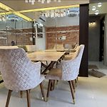 2Bhk- Elegant Central Luxury - Livin Style