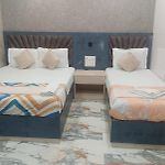 Hotels Galaxy Inn