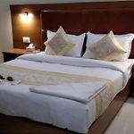 Hotel Crystal Luxury Inn- Bandra