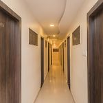 Hotel O Golden Nest Near Chhatrapati Shivaji International Airport