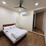 Hotel Marine Line Near Marine Drive & Cricket Stadium, South Mumbai