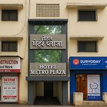 Hotel Metro Plaza Near Barc